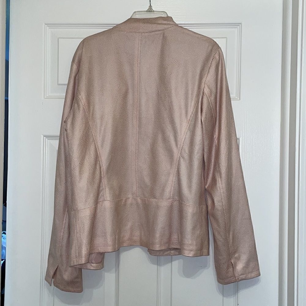 Chico’s light pink Ruffle Front Snakeskin Open Front Jacket - Picture 6 of 7